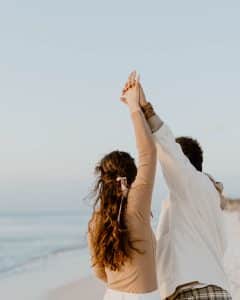 Jinny Singleton Beach Couple in Love 1