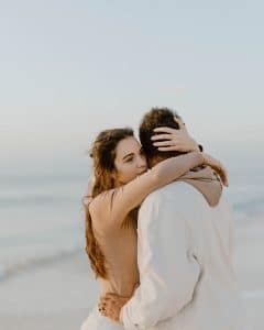 Jinny Singleton Beach Couple in Love 6