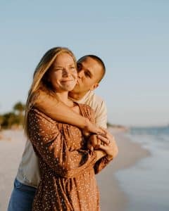 Jinny Singleton Beach Couple in Love 8