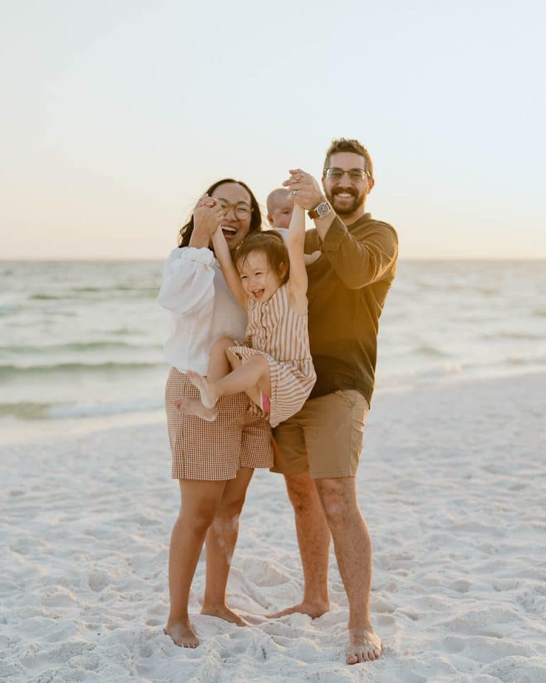 Jinny Singleton Beach Family of Four 2