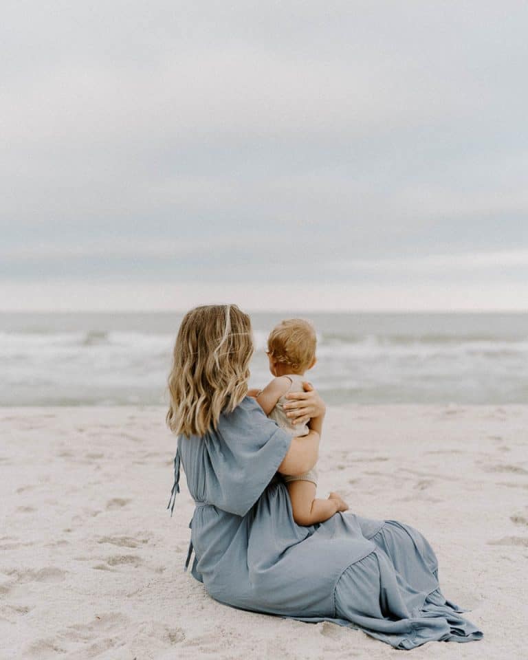 Jinny Singleton Beach Mother and Child 4 1