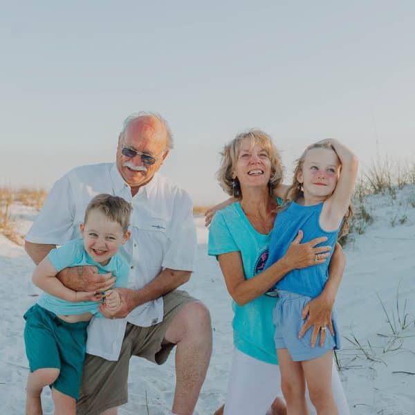 Priya Zwolinski Beach Shoot With 3 Generations 3 1