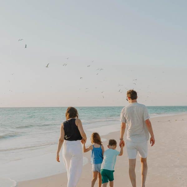 Priya Zwolinski Beach Shoot With 3 Generations 5 1