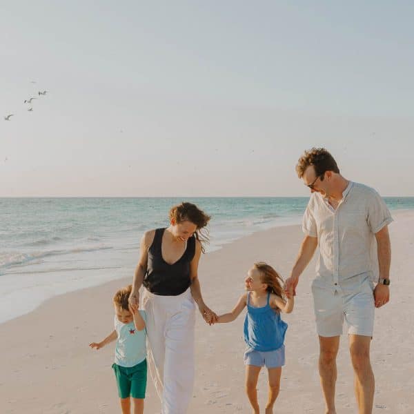 Priya Zwolinski Beach Shoot With 3 Generations 6 1