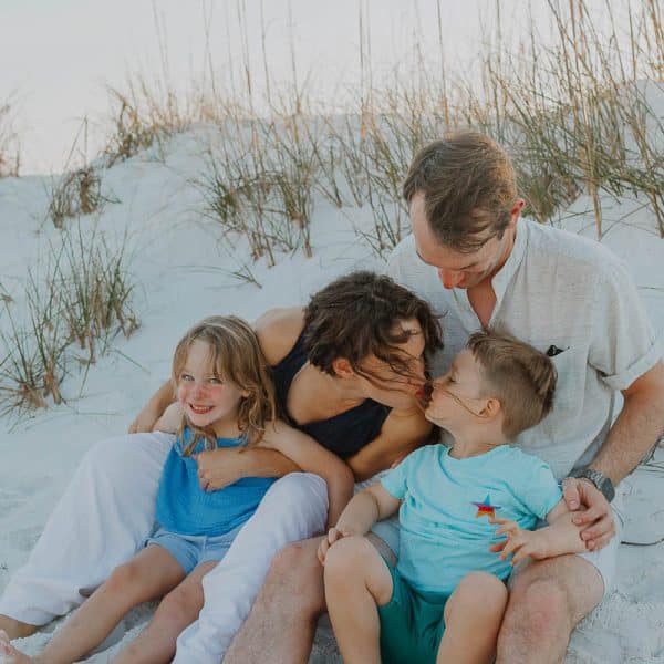 Priya Zwolinski Beach Shoot With 3 Generations 7